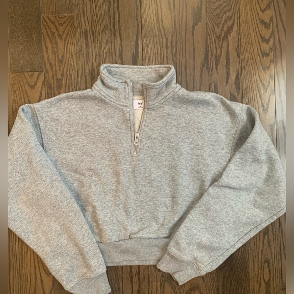 TNA Quarter zip cropped sweatshirt M